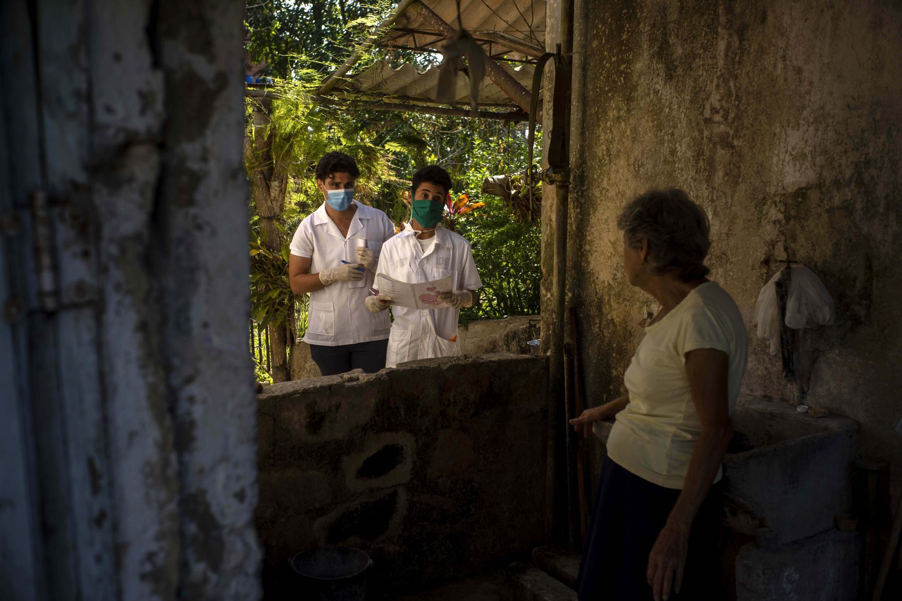 APTOPIX Virus Outbreak Cuba